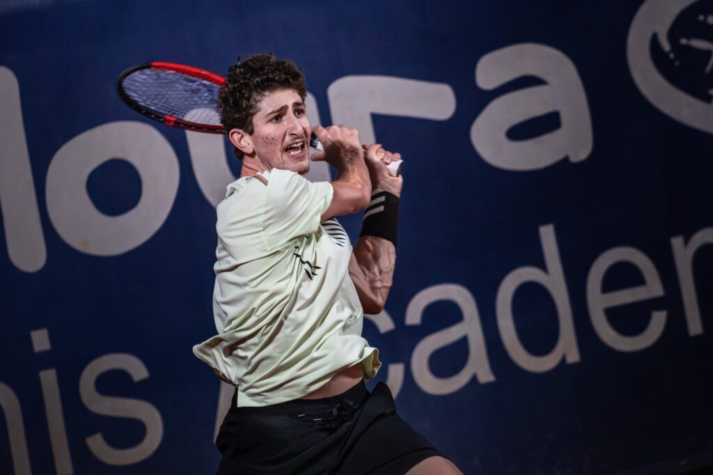 Bernardo Severino e Diogo Coelho irão discutir o título no Campeonato Regional Absoluto Associação de Ténis de Lisboa